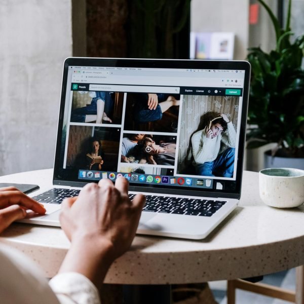 pexels cottonbro 5054214